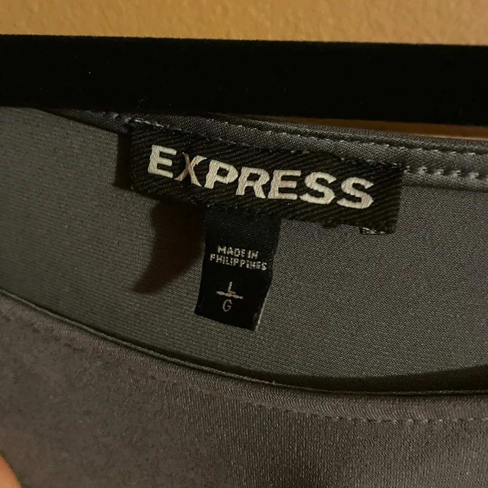 2 Express Tops - Bundle - Picture 7 of 7
